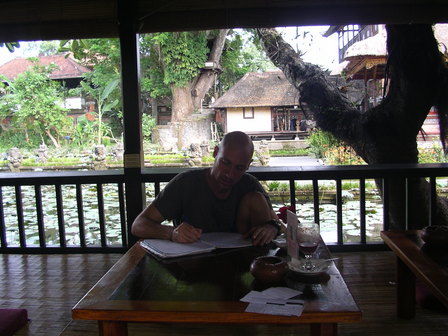 26.11.2006 - Lotus Café, Ubud, Bali.