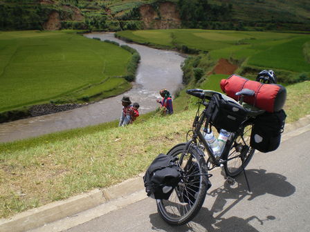 07.03.2007 - Terres agricoles. Direction Antsirabe.